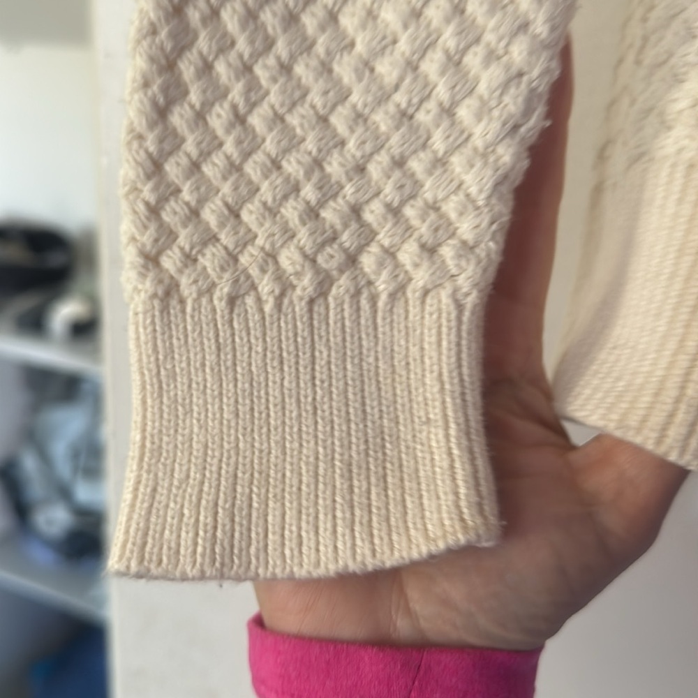 LL Bean Women's Cream Sweater XS - Picture 2 of 4